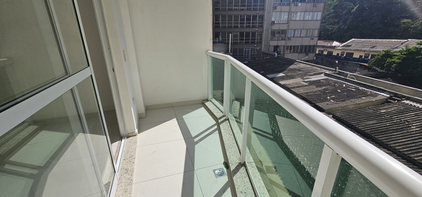 Apartamento à venda com 3 quartos, 88m² - Foto 3